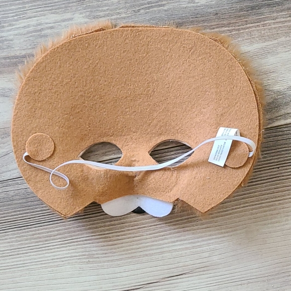 Lion mask - Picture 2 of 2